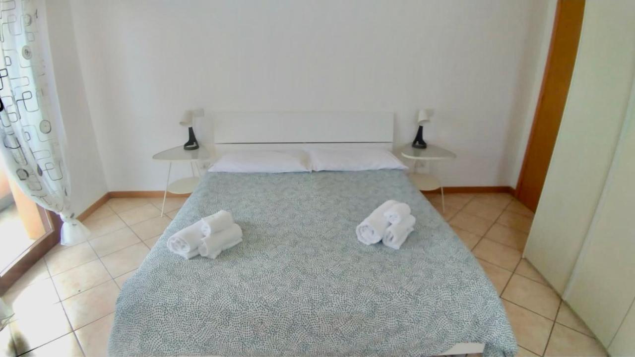 Apartmán Cleo Camelia Falconara Marittima Exteriér fotografie